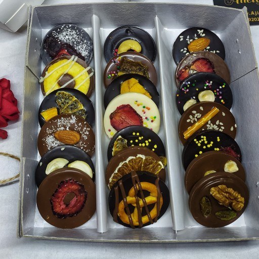 شکلات اجیلی